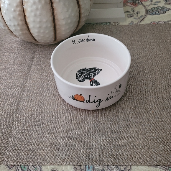 Rae Dunn Peanuts pet dish, new - Picture 3 of 7